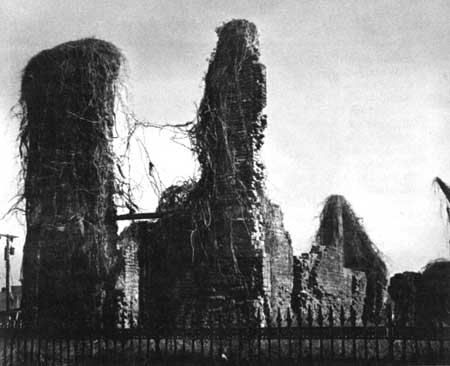 De La Ronde Ruins