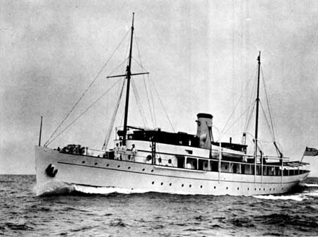 yacht