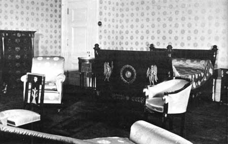 Empire room
