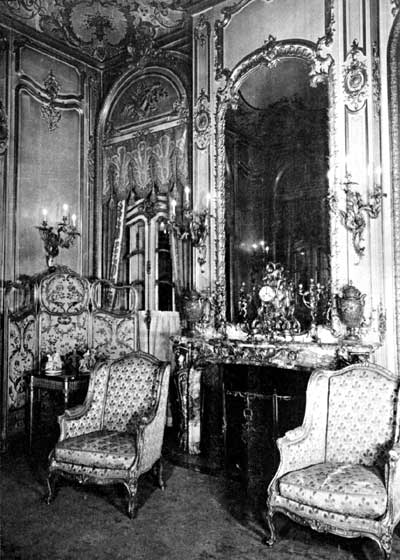 Gold room