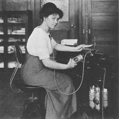 dictating machine