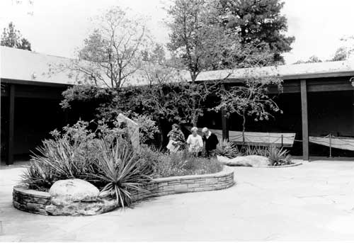 interior courtyard of Grand Canyon
Visitor Center