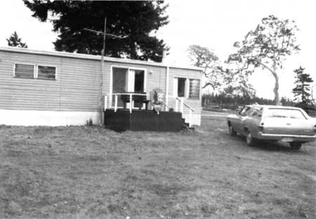 administrative headquarters trailer